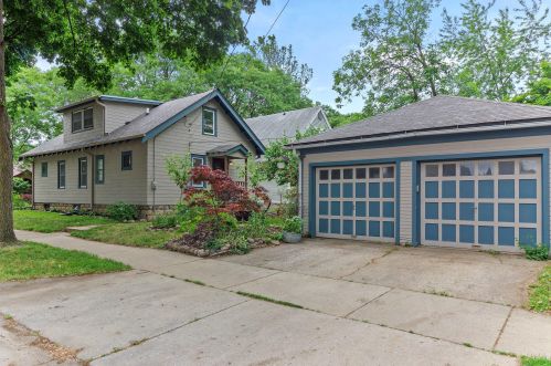 2577 69, Milwaukee WI 53219-2503 exterior