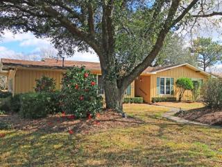 54 Rebellion Rd, Charleston SC  29407-7448 exterior