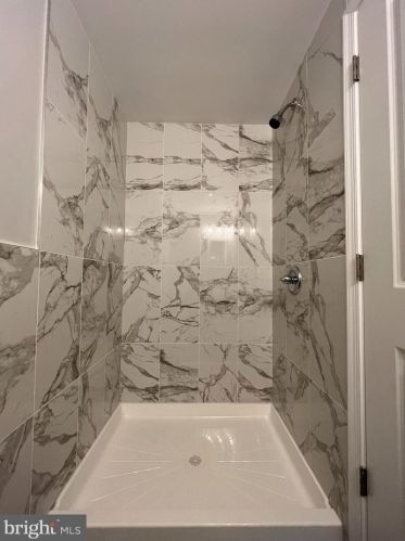 7261 Limekiln Pike, Philadelphia PA 19138-1333 exterior