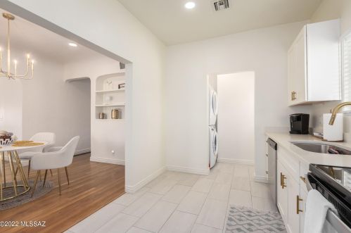 2109 Grant Rd, Tucson AZ  85719-3412 exterior