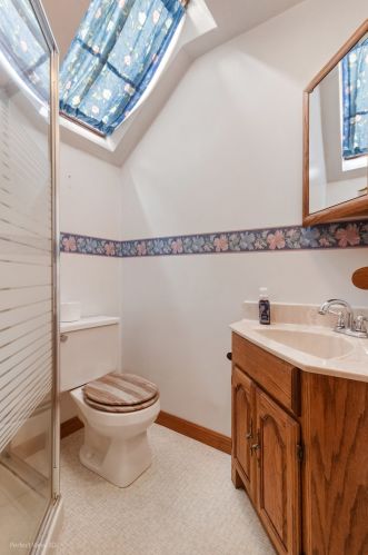 932 Wicker St, Bull Valley IL 60098-2356 exterior