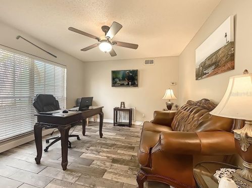 8534 Black Mesa Dr, Orlando FL 32829-8759 exterior