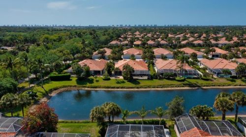 4058 Los Altos Ct, Naples FL 34109-1301 exterior