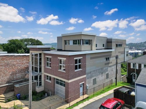 1717 Lowrie St, Pittsburgh PA  15212-4333 exterior