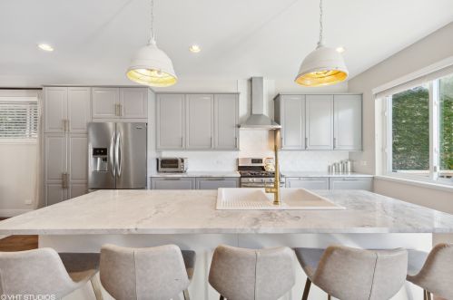 2040 Hamlin Ave, Chicago IL 60647-1010 exterior