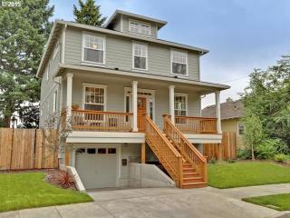 4304 16th Ave, Portland, OR 97202-3938