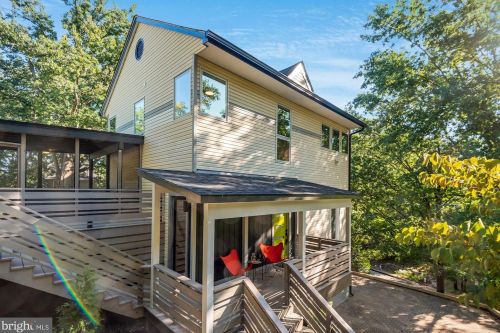 17 Ritchie Ave, Silver Spring MD  20910-5109 exterior