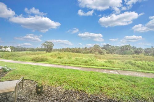 2534 Creekside Dr, Fort Pierce FL  34981-5100 exterior