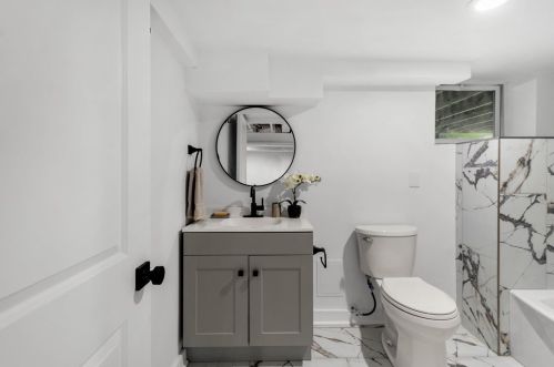 820 Old Thorn Run Rd, Moon Twp PA 15108-1152 exterior