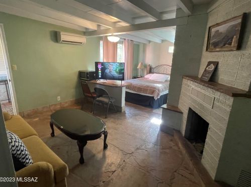 10700 Tanque Verde Rd, Tucson AZ 85749-9611 exterior