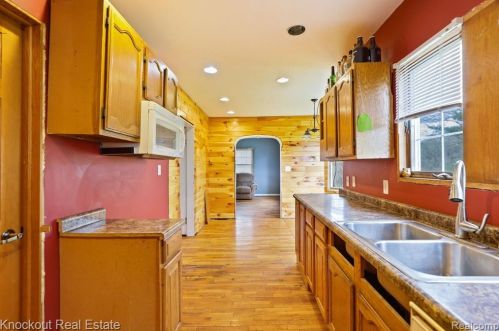 5450 Atkins Rd, Vassar MI 48768-9479 exterior