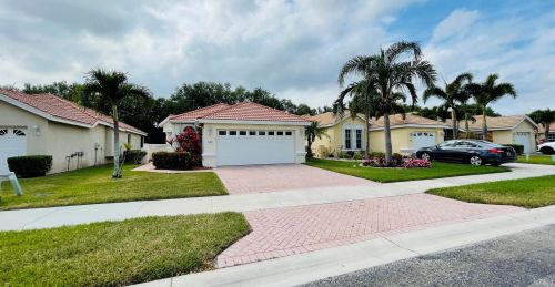 626 Treasure Cv, Fort Pierce FL  34986-3438 exterior