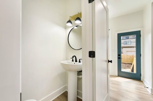 524 Mellon St, Pittsburgh PA 15206-2419 exterior