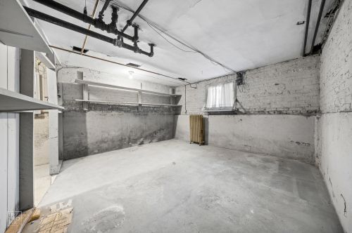 5731 Rockwell St, Chicago IL 60659-4915 exterior