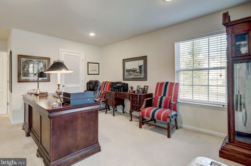 963 Indigo Bunting Ln, Glen Burnie MD 21060-8325 exterior