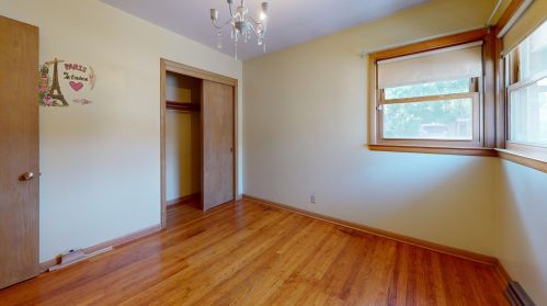 7824 Verona Ct, Milwaukee WI  53219-3860 exterior