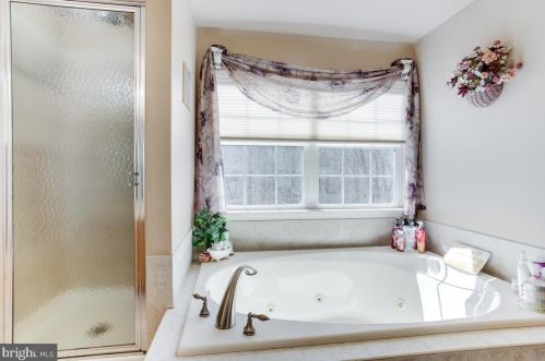 1309 Duchess Ln, Huntingtown MD 20639-2337 exterior