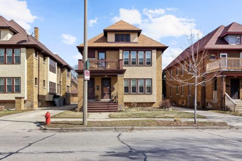 2336 55th St, Milwaukee WI  53219-2210 exterior