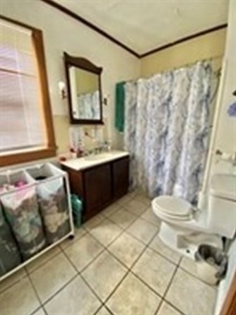 109 Lyons St, Springfield MA 01151-1610 exterior