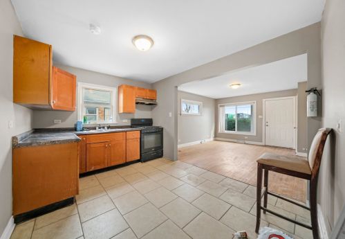 14812 Indiana Ave, Dolton IL 60419-1169 exterior