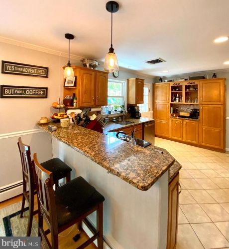 4413 Laurel Rd, Alexandria VA  22309-2522 exterior