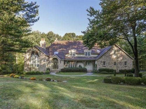 29 Old Farmstead Rd, Chester, NJ 07930-2732