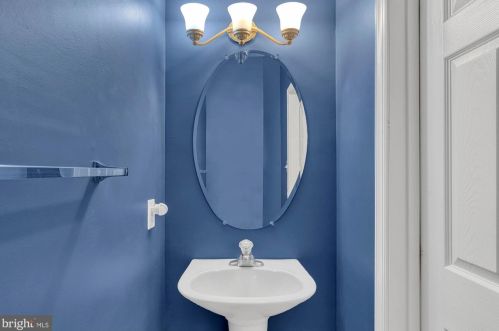 78 Menlena Cir, Hanover PA  17331-8662 exterior