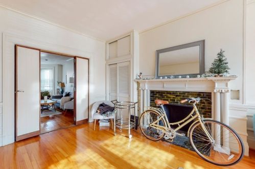 903 Beacon St, Boston MA exterior