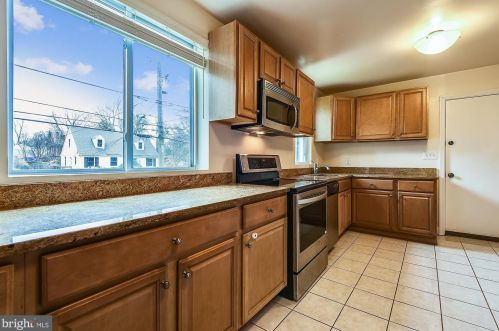 210 Hamilton Ave, Silver Spring MD  20901-3507 exterior