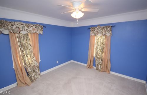 728 Campbell Ave, Kalamazoo MI 49006-3083 exterior