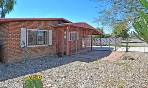 234 Navajo Rd, Tucson, AZ 85705-3956