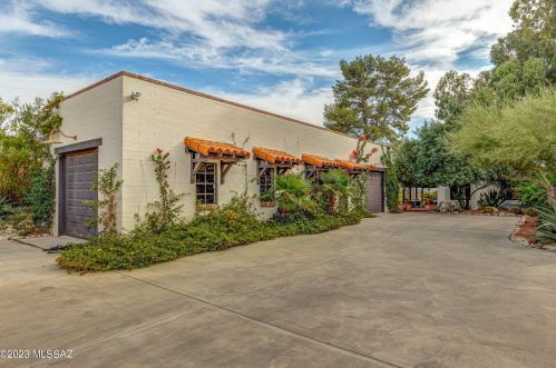 5210 Camino Real, Tucson AZ  85718-5029 exterior