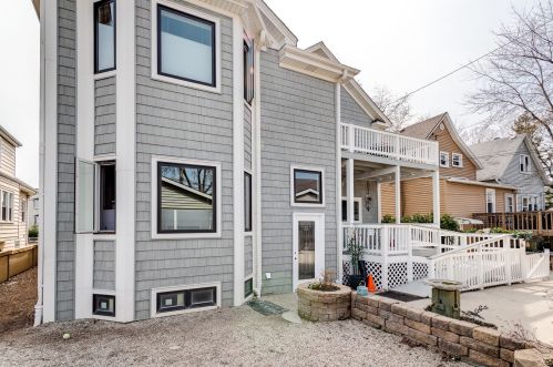 5330 Winnemac Ave, Chicago IL 60706-3407 exterior