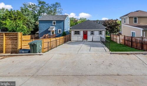 4812 Hayes St, Washington DC  20019-3649 exterior