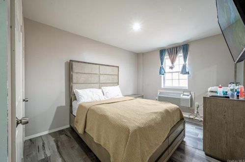 1394 Commonwealth Ave, Bronx NY 10473-3502 exterior