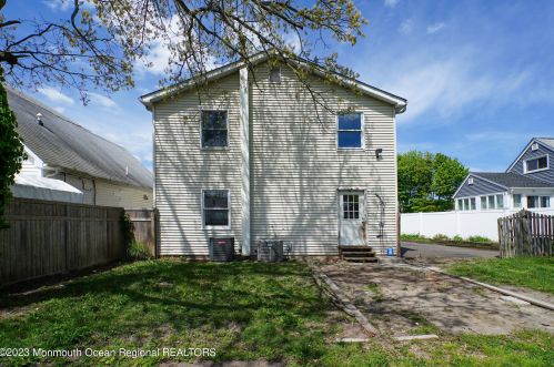 405 15 Ave, Belmar NJ 07719-2525 exterior