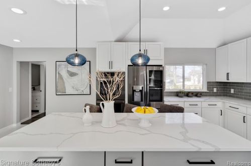 967 Southfield Rd, Bham MI  48009-1625 exterior