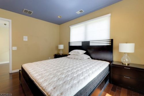 118 Independence Trl, Paterson NJ 07512-2808 exterior