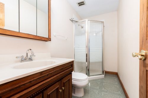 622 Shorewood Dr, Joliet IL 60404-9767 exterior