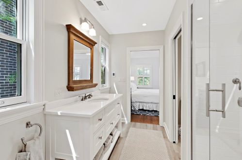 1749 Fern Ct, Chicago IL 60614-5606 exterior