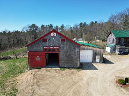 1240 Franklin Pierce Hwy, Barrington NH 03825-7331 exterior