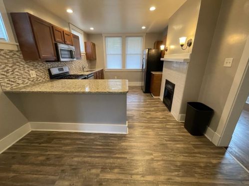 21 Beltzhoover Ave, Pittsburgh, PA 15210-1009