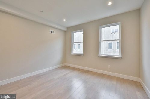 2404 Federal St, Philadelphia PA 19146-2432 exterior