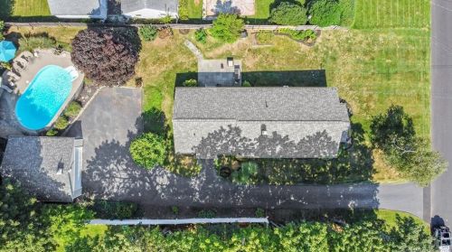 13 Is Hl Ave, Ridgefield CT exterior