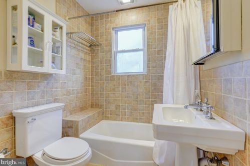 501 Ethan Allen Ave, Silver Spring MD 20912-5400 exterior