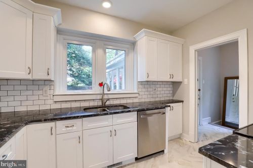 409 Atkins Ave, Lancaster PA  17603-4912 exterior