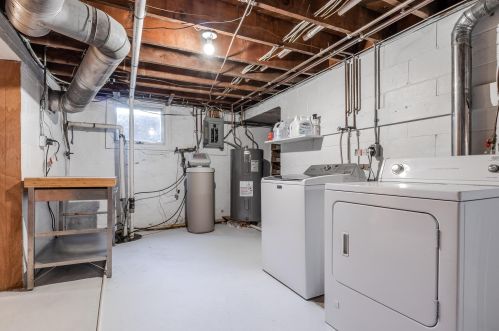 1039 108 St, Byron Township MI 49315-8607 exterior