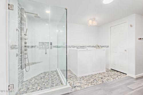 16402 40 Pl, Phoenix AZ 85050-8973 exterior