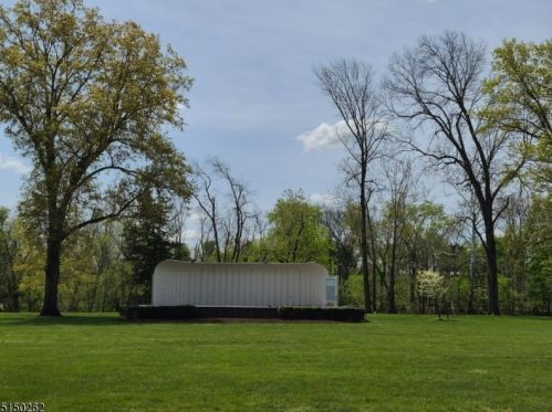 130 Old York Rd, Bridgewater NJ 08807-2686 exterior