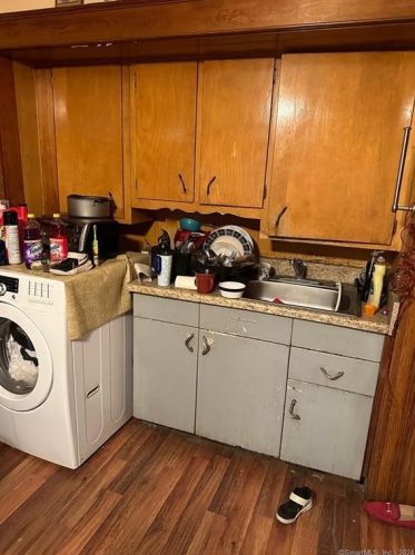 260 Grove St, New Britain CT 06053-3762 exterior